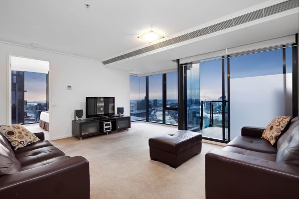 Melbourne Tower Apartment - Accommodation Gold Coast
