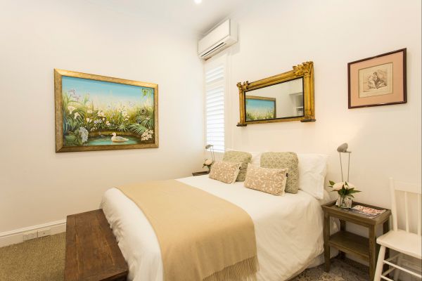 Stylish Interiors In The Bay - Accommodation Gold Coast